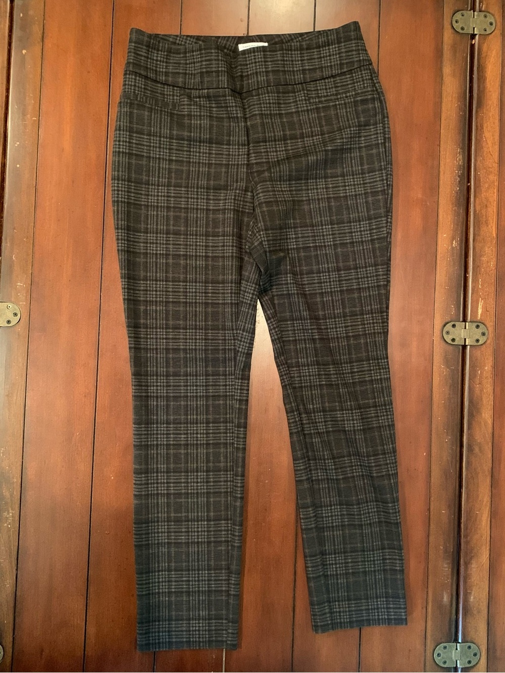 Carolina Belle size 8 plaid pants